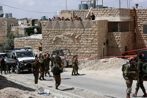 الاحتلال يقتل فلسطينياً قرب الحرم الإبراهيمي