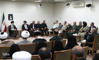 دیدار دست‌اندرکاران کنگره شهدای استان کردستان با رهبر انقلاب