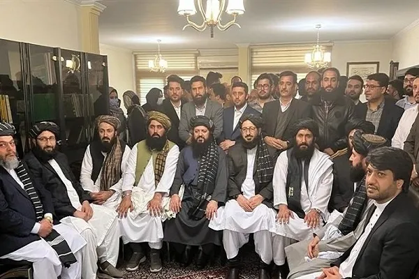 په ایران کښې د افغانستان سفارت خپل کار بیرته پیل کړ
