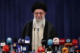 حضور رهبر معظم انقلاب در پای صندوق رأی انتخابات ریاست جمهوری