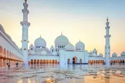 L’Indonésie aura une réplique de la mosquée Sheikh Zayed d’Abu Dhabi