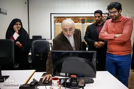 بازدید علی‌اکبر صالحی، معاون رئیس‌جمهور و رئیس سازمان انرژی اتمی کشور از ایکنا