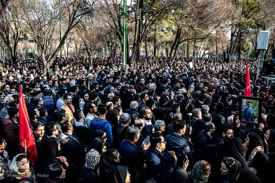 مراسم تشییع پیکرهای مطهر شهدای سقوط هواپیمای اوکراینی در همدان و اصفهان