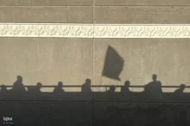 عزیمت هزاران زائر به سرزمین منا با پای پیاده
