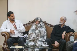 دیدار جامعه قرآنی با خانواده شهیدان ابراهیم