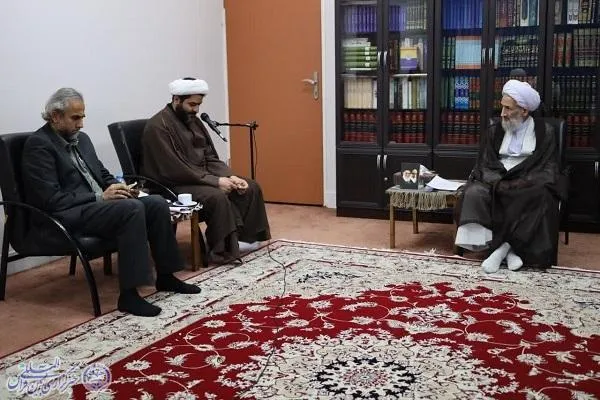 نشست اعضای ستاد برگزاری همایش ملی بزرگداشت علامه حسن زاده آملی