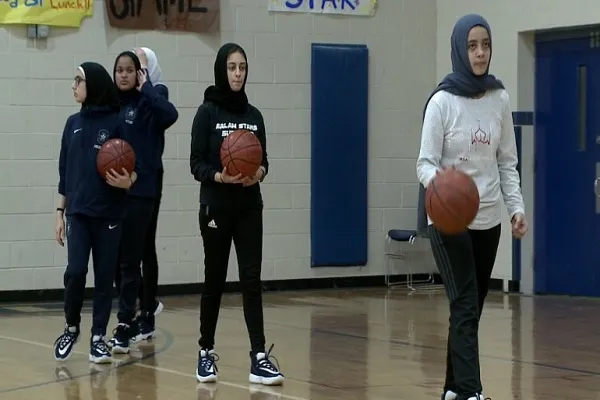 Amerika’da başörtülü basketbolcu kızların başarısı