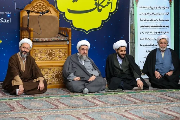 اعتکاف دانشجویی در مسجد دانشگاه علوم پزشکی تبریز