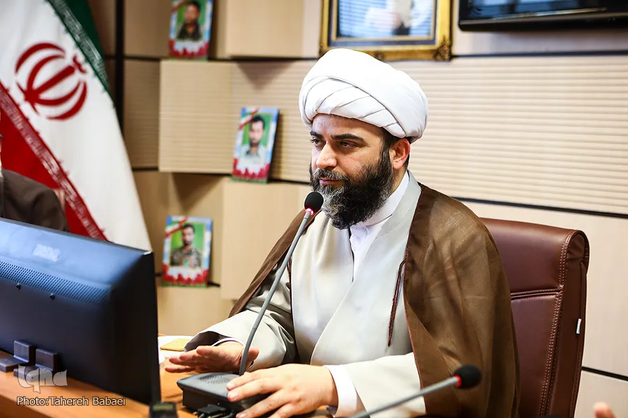 برنامه جامعه تبلیغ در تبدیل اولویت‌های انقلاب اسلامی به گفتمانی بر مدار قرآن