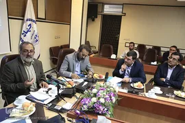نشست نقد و بررسی کتاب «توحیدگرایی و صلح»