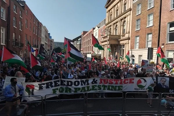 Activistas irlandeses exigen expulsión del embajador israelí