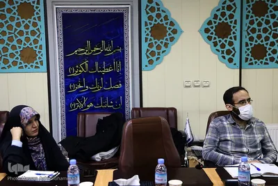 آیین رونمایی از کتاب «بخور، نخور» نوشته محمد حسن‌زاده