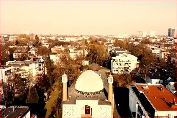 فیلم | دعای رمضان با نمایی از مسجد «آبی» هامبورگ