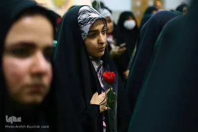 جشن آغاز سال تحصیلی با حضور دختران دانشجو