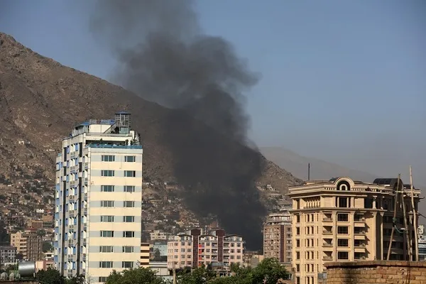 Kabil'de Hindu ve Sih tapınağına bombalı ve silahlı saldırı