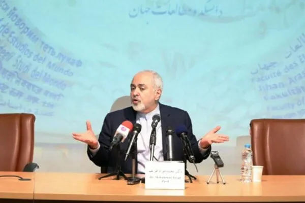 لازمه استقلال ایران درگیری با دیگران نیست/  وظیفه مسئولان کاهش فشارها بر مردم است