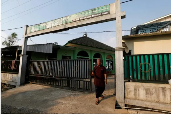 Sebuah Sekolah di Indonesia Diliburkan karena Terlibat dengan ISIS