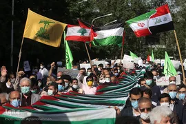 راهپیمایی ضد صهیونیستی نمازگزاران عید سعید فطر دانشگاه تهران در اعتراض به جنایات ضدبشری اخیر رژیم صهیونیستی در فلسطین اشغالی