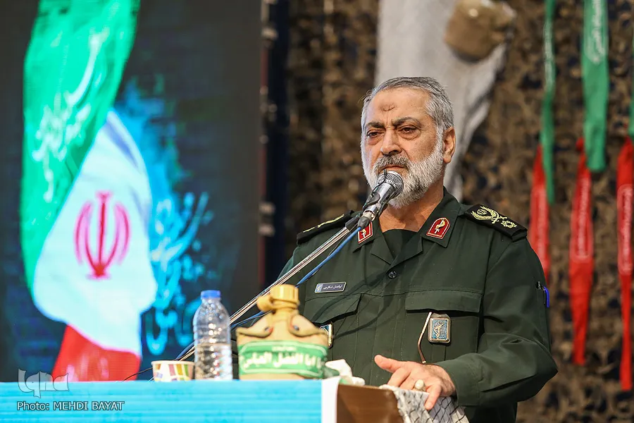 هیچ قدرتی جرأت تجاوز به جمهوری اسلامی را ندارد/ لزوم بازخوانی آرمان‌های انقلاب