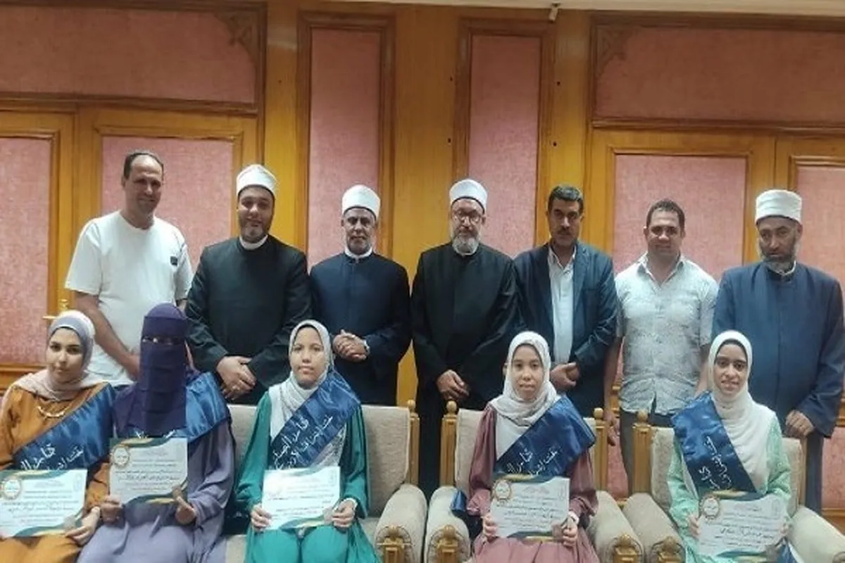 Five Egyptian Girls Recite Entire Quran from Memory in One Session