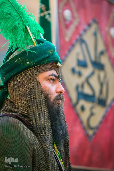 ورود نمادین کاروان امام حسین(ع) به شهر کربلا