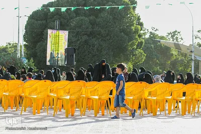 اجتماع پر شور دختران نوجوان در گلزار شهدای قزوین‎‎