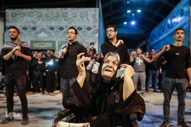 عزاداری شب عاشورای حسینی در 
حرم امام زاده حسن(ع)