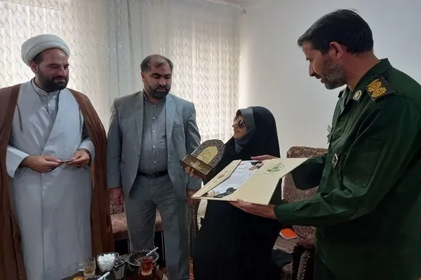 معلولان حافظ برای رونق فرهنگ قرآنی شعار نمی‌دهند، عمل می‌کنند