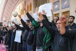 تجمع جوانان و دانشگاهیان در پی هتک حرمت به قرآن کریم