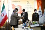 اعطای تندیس فداکاری به خانواده شهدای سلامت آذربایجان شرقی‎‎