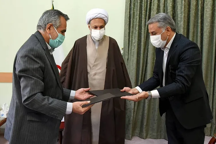 انعقاد تفاهم‌نامه همكاری میان نهاد رهبری و ارشاد در فارس