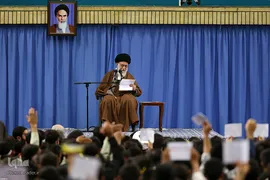 دیدار دانش‌آموزان و دانشجویان با رهبر انقلاب