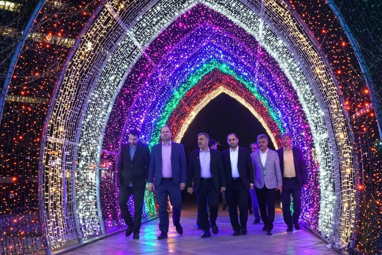 افتتاح جشنواره نور تهران در پارک ملت