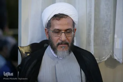 حجت الاسلام احمد مازنی، نماینده مردم تهران در مجلس در سوگ نشینی قاریان قرآن