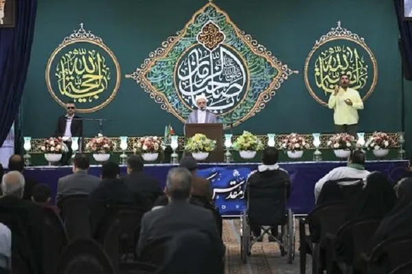 امام زمان(عج) ایران را از گزند دشمنان حفظ می‌کند