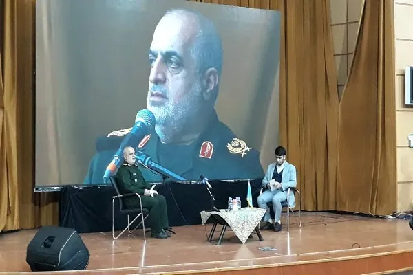 ضرورت شناساندن میرزا کوچک‌خان به جامعه