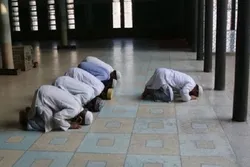 তারাবির নামাজে সর্বোচ্চ ২০ জন অংশগ্রহণ করতে পারবেন