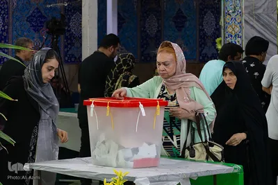 حماسه حضور اصفهانی‌ها در مسجد نورباران