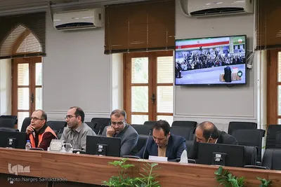 نشست ستاد انتخابات اصفهان پیش از آغاز رأی‌گیری