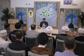 کمیل با شکوه زائران ایرانی در کنار حرم نبوی(ص)