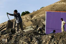 جهاد ادامه دارد..... (گروه جهادی شهید حسن شاطری)