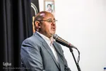 رونمایی از کتاب «قاب سرخ» آلبوم تصاویر مادران و پدران شهید در اهر