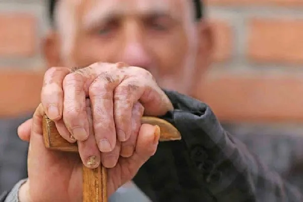 ۴۳ هزار سالمند تحت حمایت کمیته امداد چهارمحال‌وبختیاری هستند