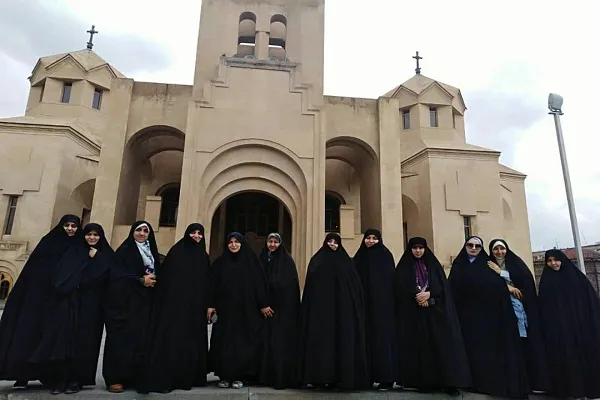 تجلیل از حافظان کل قرآن با سفر به اورآسیا