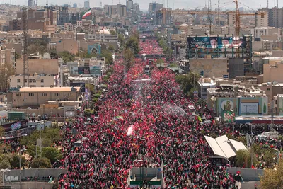 تشییع پیکر رهبر شهید در تهران