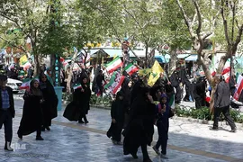 رژه کالسکه‌‌سواران مشهد در اربعین رهبر شهید