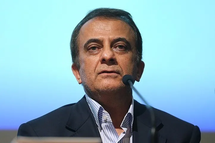 جزئیات بازداشت مدیرعامل ایران خودرو در دفتر کارش