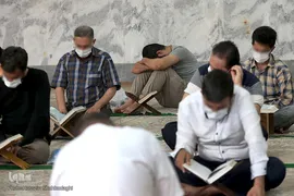 آئین جزخوانی قرآن کریم مددجویان مجتمع فرهنگی زندان مرکزی قم