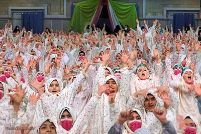 جشن تکلیف دختران دانش‌آموز در حسینیه امام خمینی(ره)