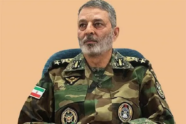 پیام فرمانده کل ارتش بمناسبت شهادت دو تن از خلبانان نیروی هوایی ارتش